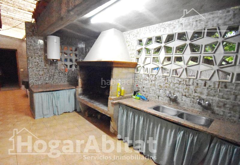 Foto 33ff7ca5-354a-4257-9f77-a90f3da68e54. Chalet gran chalet! luminoso con piscina privada, garaje y parcela en Castellón de la Plana