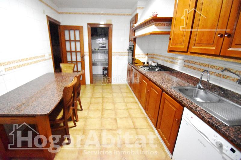 Foto b494846a-7006-4f01-a5e0-7e789ad51025. Chalet gran chalet! luminoso con piscina privada, garaje y parcela en Castellón de la Plana