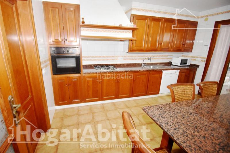 Foto d73d2aaa-0b37-4c97-8fff-42d4ec2293e8. Chalet gran chalet! luminoso con piscina privada, garaje y parcela en Castellón de la Plana