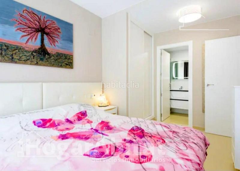 Foto 473eda7b-49f6-4a62-95fd-9db3ed149f3e. Piso vistas laterales al mar! seminuevo en residencial en 1 línea con piscina, terraza y garaje en Oropesa del Mar