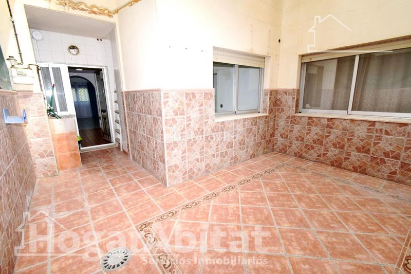 Foto 039a7be0-c2ab-4354-be5f-5ad4cccf636e. Piso amplio y luminoso con garaje y terraza en Aldaia