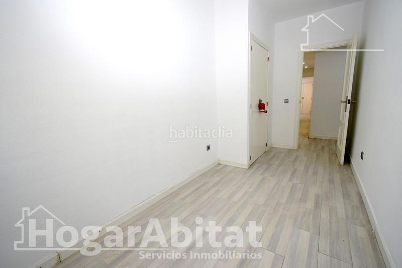 Foto 2a0363c6-b1b5-4fad-a985-a75a11d390f8. Piso amplio y luminoso con garaje y terraza en Aldaia