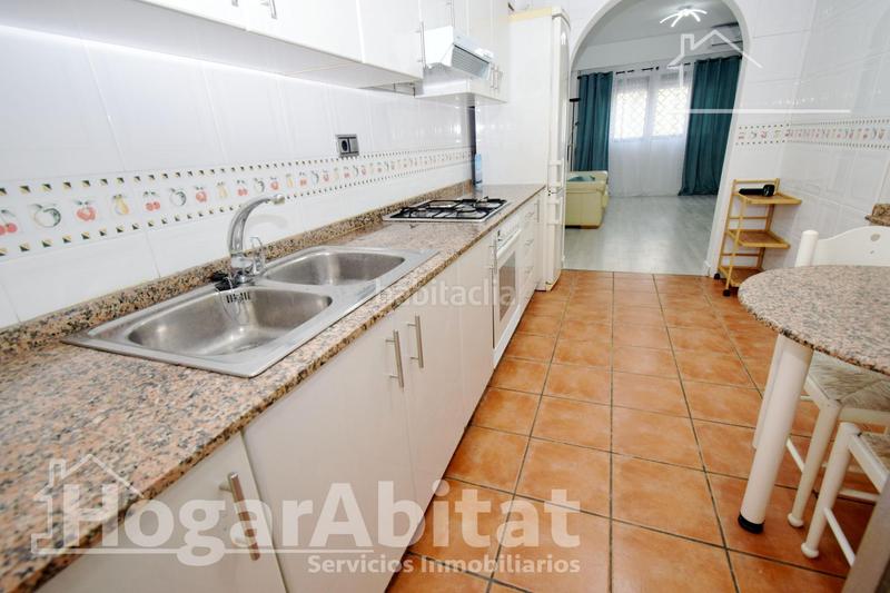 Foto f532c814-f781-4580-a416-9cf7d679f959. Piso amplio y luminoso con garaje y terraza en Aldaia