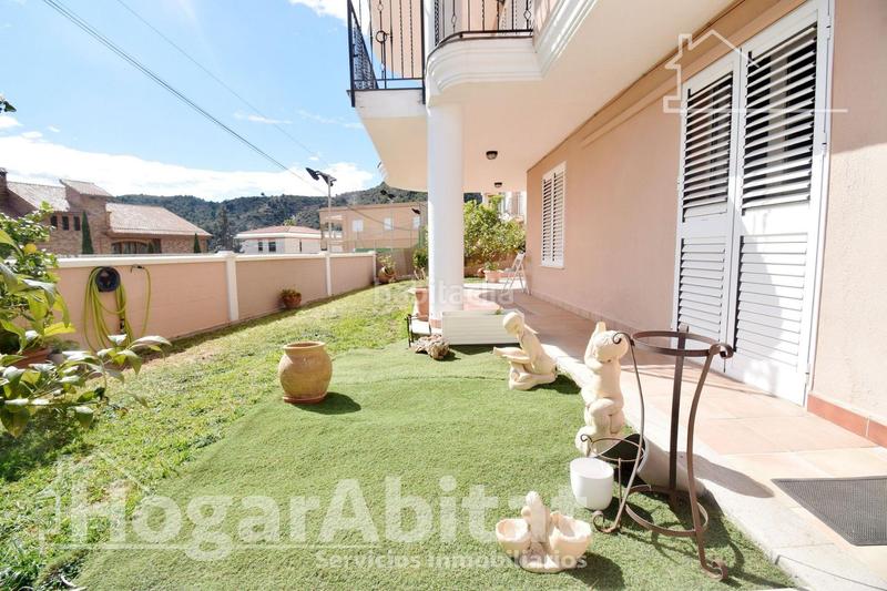 Foto 755b2030-58dc-4ca5-8f35-5d026943bdb5. Chalet impresionante chalet con terraza, garaje y barbacoa en Vall d´Uixó (la)