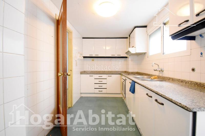 Foto 56d814a3-c890-4748-ac07-302c267f0cf4. Piso muy amplio con terraza junto a la estación de autobuses en Dénia
