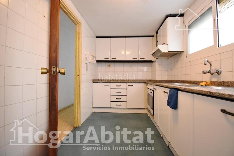 Foto d6475fcf-8d2c-49ef-9c44-4e64669b2dac. Piso muy amplio con terraza junto a la estación de autobuses en Dénia