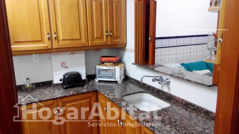 Foto d0cef527-9ce4-418c-84ef-58061a2b1433. Piso muy amplio con garaje y terraza en el centro en Alcácer