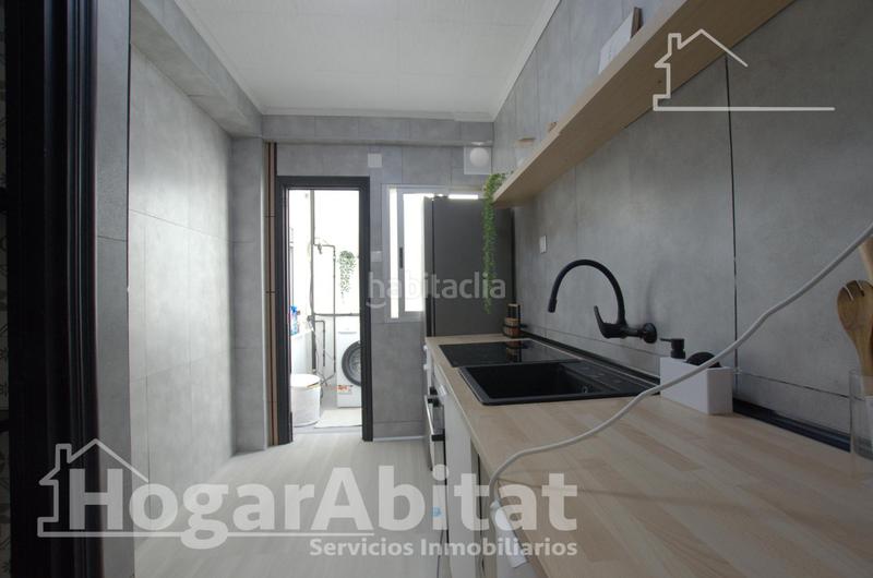 Foto f0f122e7-2bcd-4c1b-a87f-ffb00b25b9b0. Pis a pueblo de Cullera Cullera