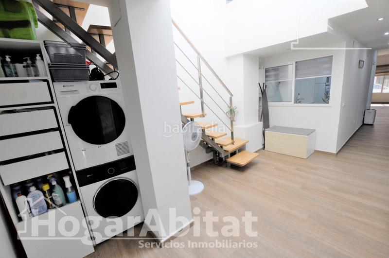Foto a7d0629c-b478-4a07-b35a-3310424d9d33. Casa preciosa casa reformada de alta calidad con terraza cerca de la estación del tren en Aldaia