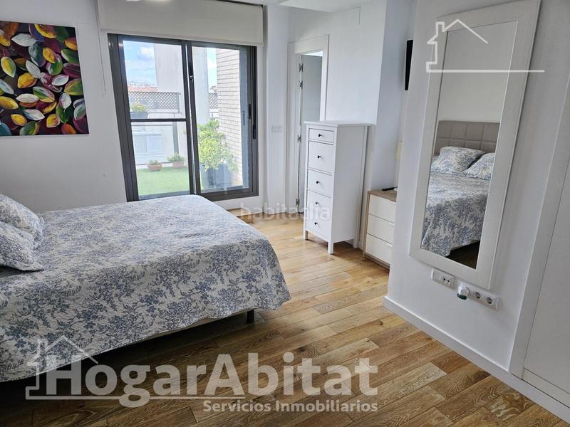 Foto 3868f763-deda-439a-a0eb-7544e7754b7d. Ático magnifico ático seminuevo con dos garajes, dos trasteros y piscina en Paterna