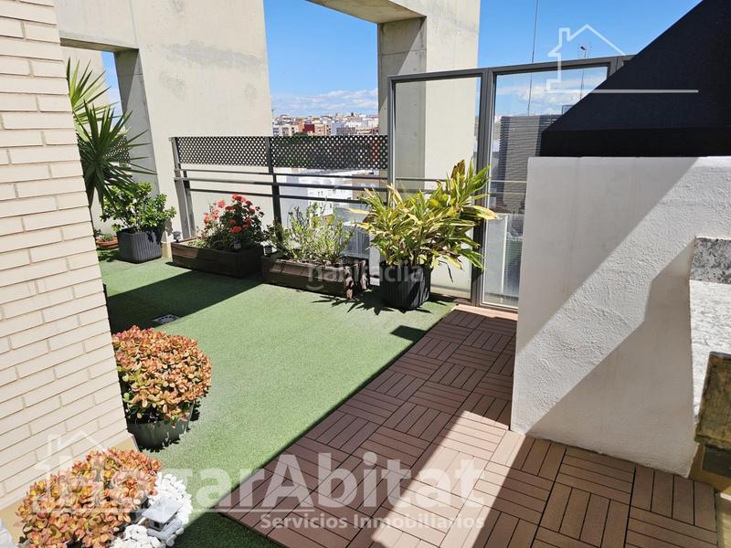 Foto a352f05d-5dec-4244-b3dc-52b91f68c481. Ático magnifico ático seminuevo con dos garajes, dos trasteros y piscina en Paterna