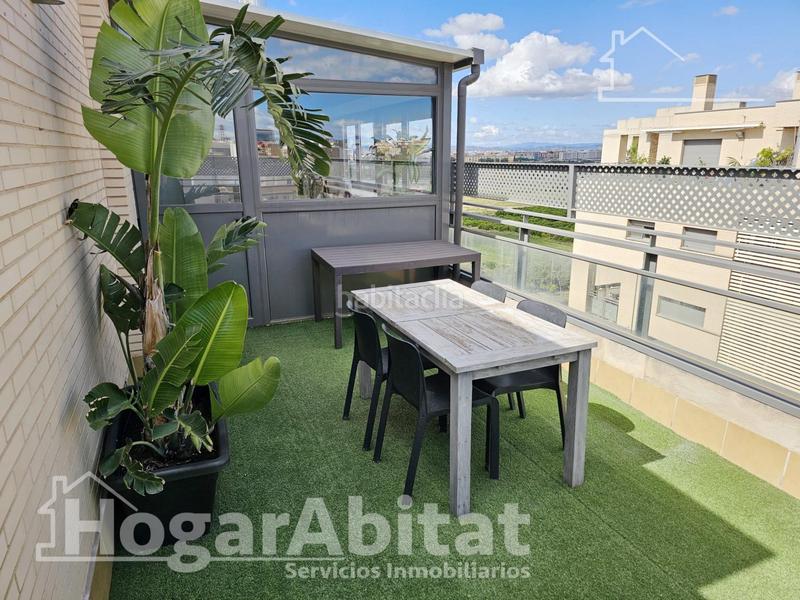 Foto a96b58db-676d-499a-8a88-e278ee07d7d9. Ático magnifico ático seminuevo con dos garajes, dos trasteros y piscina en Paterna