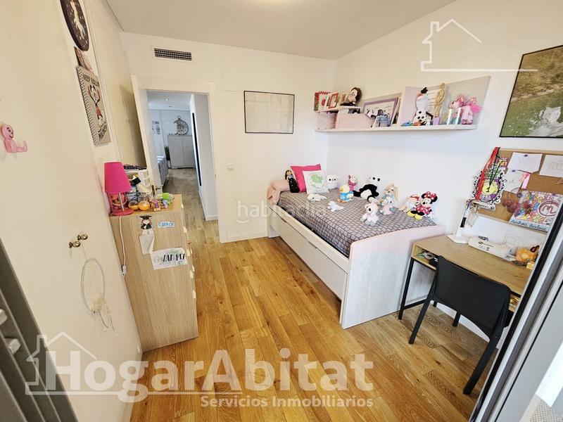 Foto c3c14c3f-afd4-4fba-9b85-3a111865f8f1. Ático magnifico ático seminuevo con dos garajes, dos trasteros y piscina en Paterna