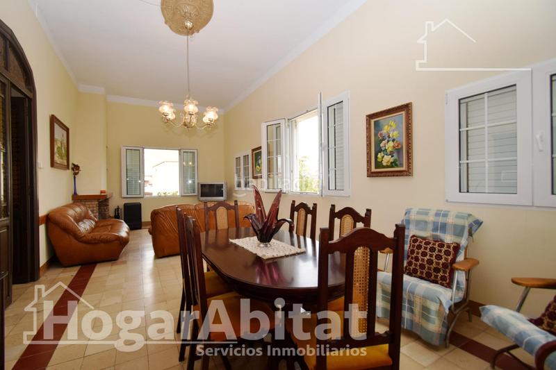 Foto 3243c328-a5e0-4824-b5a6-88ad3f26cd00. Casa benicull centro! magnífico chalet con piscina privada y terraza en Benicull De Xúquer