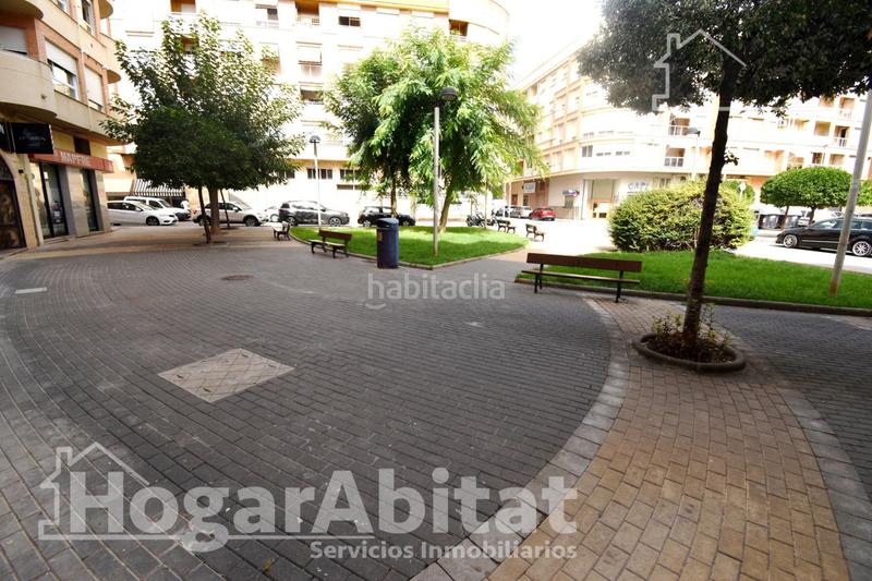 Foto a79654c3-8748-42a5-b620-7e6ae67f4c12. Local comercial amplio local comercial para iniciar tu negocio en Burriana