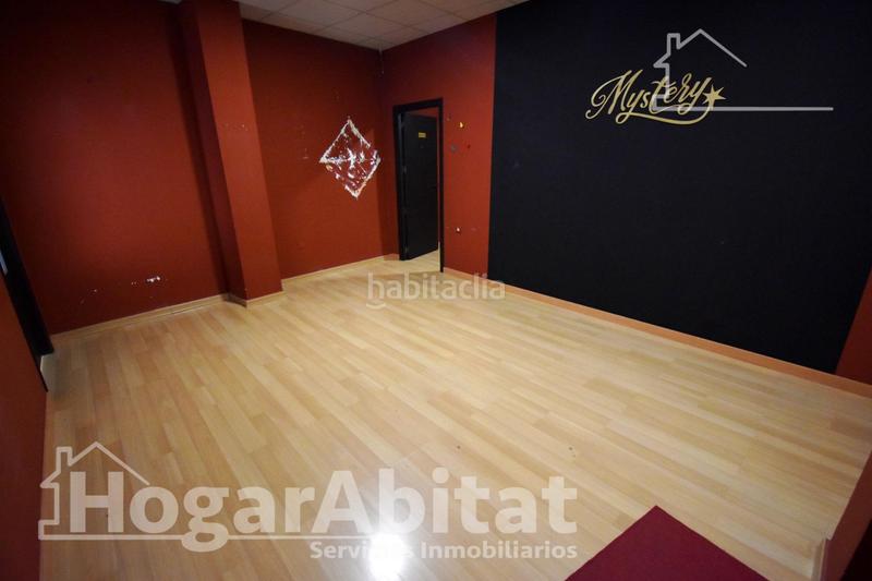 Foto fd00d4c9-ae73-47de-8158-882543cbefae. Local comercial amplio local comercial para iniciar tu negocio en Burriana