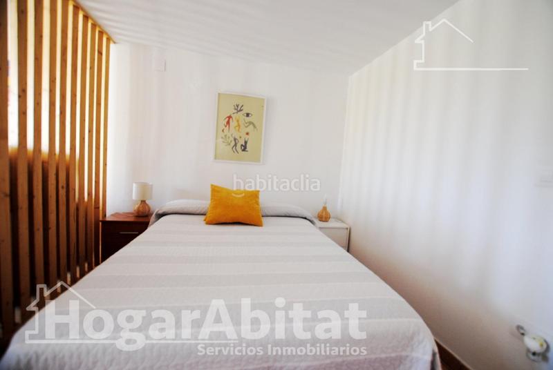 Foto 132f6419-6f9e-43b8-88b1-c558e01dcb9a. Chalet  con piscina, garaje, terraza y barbacoa en Gandia