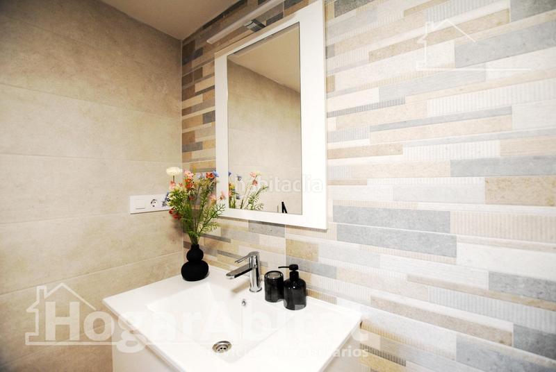 Foto 2260ebe4-f0aa-4a9d-8cd1-ed852fab47d1. Chalet  con piscina, garaje, terraza y barbacoa en Gandia