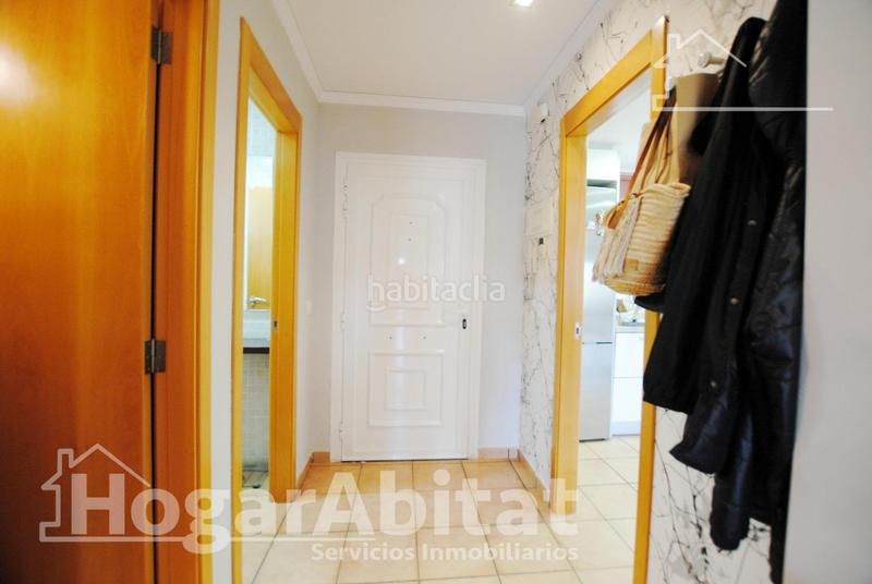 Foto 350e69e2-aeec-468e-bf2c-943f94a9e500. Chalet  con piscina, garaje, terraza y barbacoa en Gandia