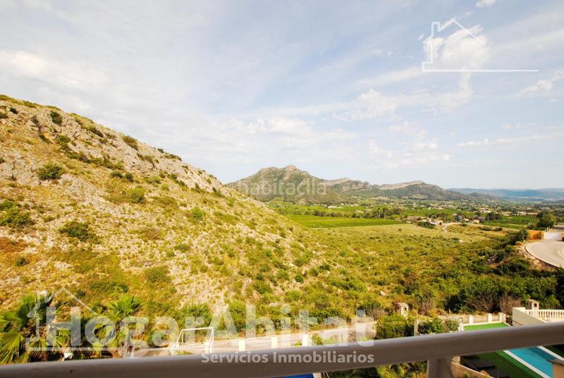 Foto 3aa7ce65-97e6-40af-b682-dbc0e92a65fc. Chalet  con piscina, garaje, terraza y barbacoa en Gandia