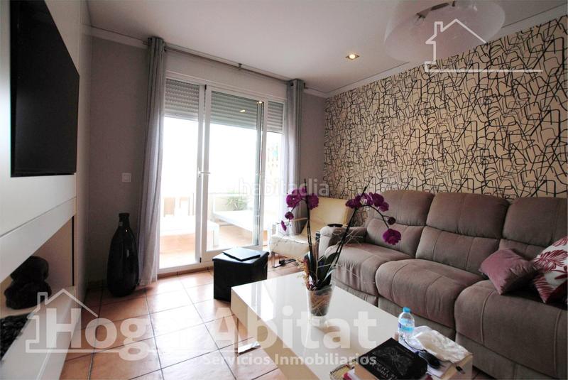 Foto d44f5464-cf12-4e9b-b3ce-bf32d4f12ec4. Chalet  con piscina, garaje, terraza y barbacoa en Gandia