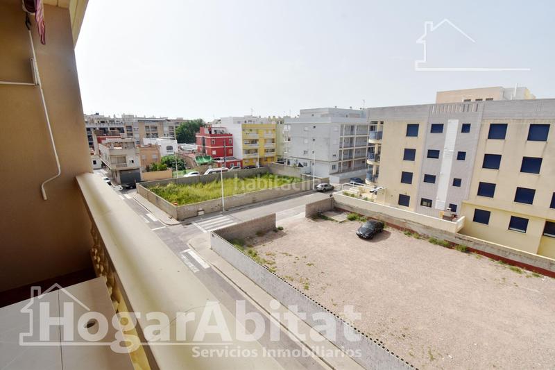 Foto 0a8e3a43-9ab7-4e07-a145-d01d88c608d7. Piso el grao r! alto, esquinero y luminoso con garaje y terraza en Moncofa