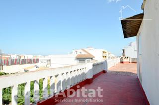 Haus in Bellreguard. Bellreguard centro! gran edificio de tres alturas con local come