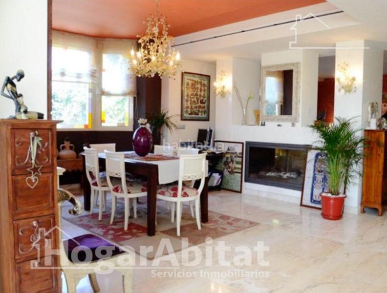 Foto 2c452a13-a6fc-4f26-ac68-a874e2c6c960. Chalet precioso chalet reformado con terraza, garaje y jardín en Algemesí