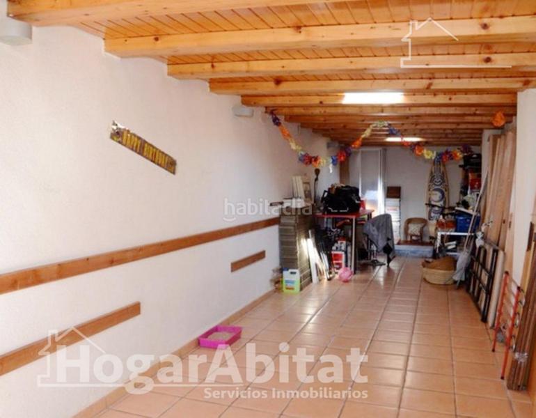 Foto 5f3afcf5-b488-4a17-b821-002ba42146e4. Chalet precioso chalet reformado con terraza, garaje y jardín en Algemesí