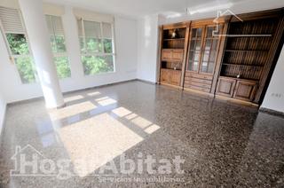 Etagenwohnung in Massanassa. Massanassa centro! amplio, esquinero y exterior con garaje y asc