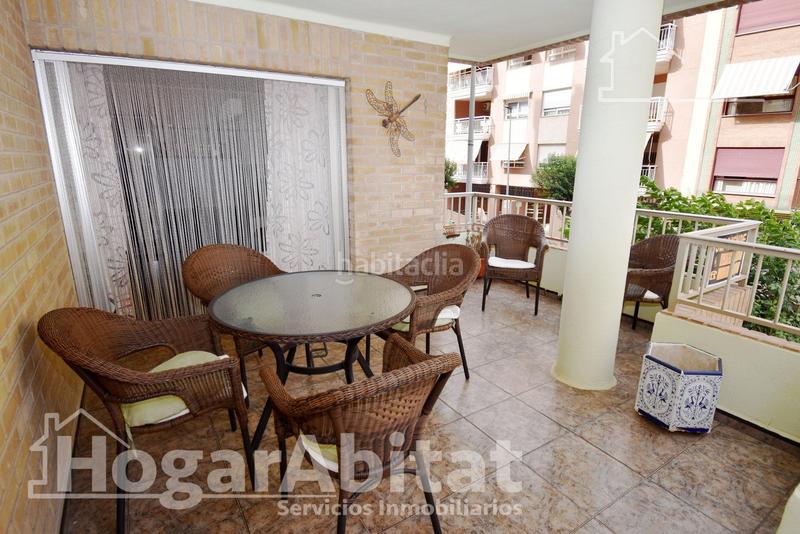 Foto db58e48c-f3bb-41d0-9f2a-47e6527980e8. Piso vistas laterales al mar! amplio, bonito y exterior con piscina y terraza en Burriana