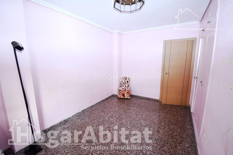 Foto eeb90371-946b-44fa-bd07-d8c09b41ac2b. Piso vistas laterales al mar! amplio, bonito y exterior con piscina y terraza en Burriana