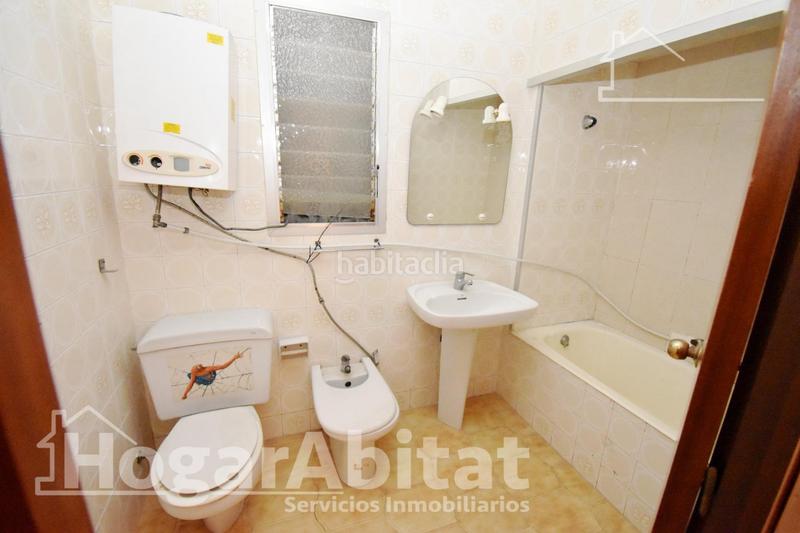 Foto bad913f8-d114-4636-be57-cd92c45d4101. Piso oportunidad de inversión con ascensor! amplio y económico con trastero en Burriana