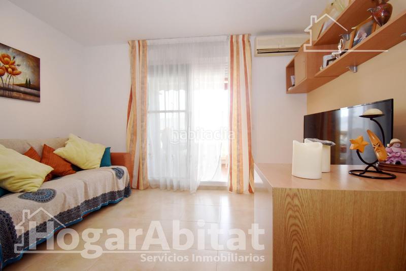 Foto 053f9d75-0a37-4aff-9275-92511b81780d. Piso el grao r! alto, esquinero y luminoso con garaje y terraza en Moncofa