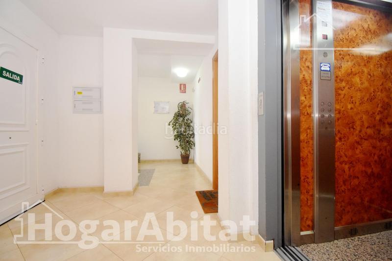 Foto 9a4fbfe3-d96a-4c24-bc4d-dd5f22a59baf. Piso el grao r! alto, esquinero y luminoso con garaje y terraza en Moncofa