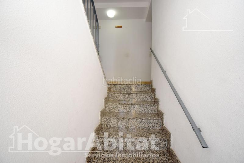 Foto d0d6f3a0-4656-412a-9b66-66bf782f5b83. Piso el grao r! alto, esquinero y luminoso con garaje y terraza en Moncofa