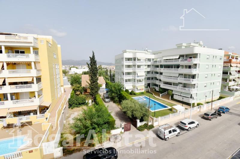 Foto d32c6aca-5b7d-405d-93fd-5fe3ea5d682a. Piso el grao r! alto, esquinero y luminoso con garaje y terraza en Moncofa