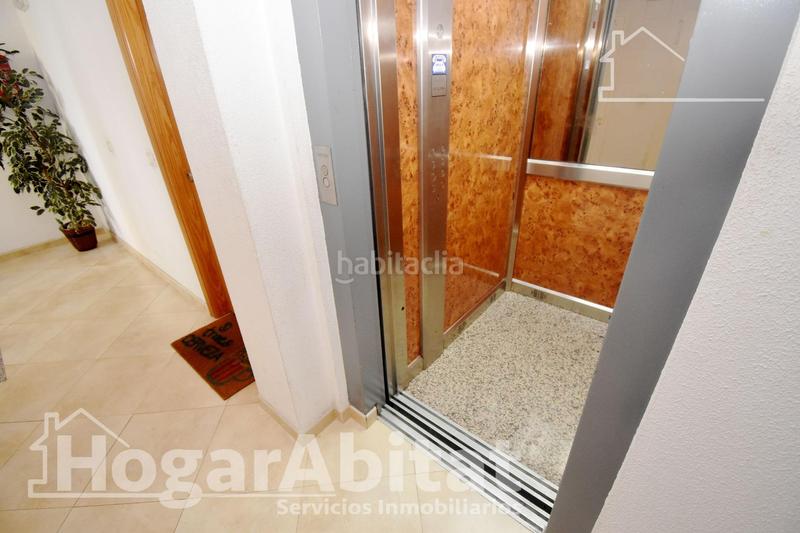 Foto ebe8ea36-cac2-43a7-a1e0-d86ddd380406. Piso el grao r! alto, esquinero y luminoso con garaje y terraza en Moncofa