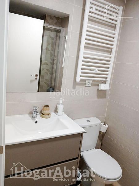 Foto fab903bc-8aad-414b-9e44-b00ca36f3c87. Piso totalmente nuevo! exterior en residencial con piscina y terraza junto a la playa en Cabanes