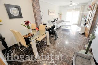 Appartement  Carretera malilla. Alto, amplio y todo exterior con dos balcones y ascensor