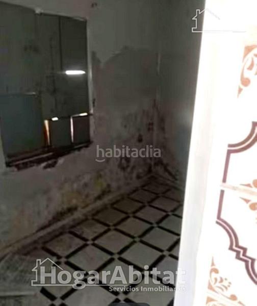 Foto 2813cda0-160a-43f6-848e-e0499ae6b373. Casa economico! casa con terraza y con muchas posiblidades en Alzira