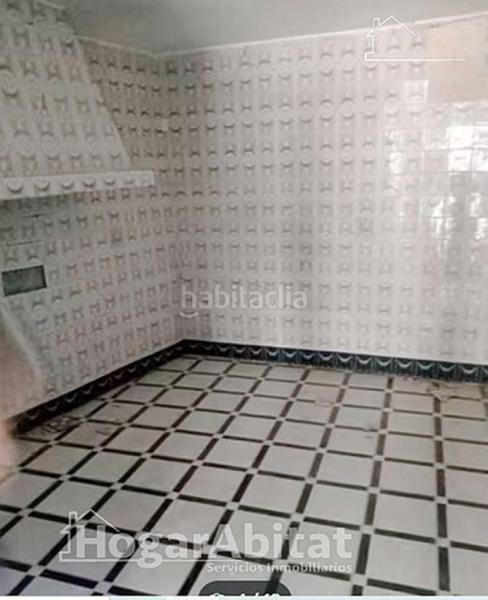 Foto b36f5d07-8c61-495b-a3a9-bd3cc4dec36b. Casa economico! casa con terraza y con muchas posiblidades en Alzira