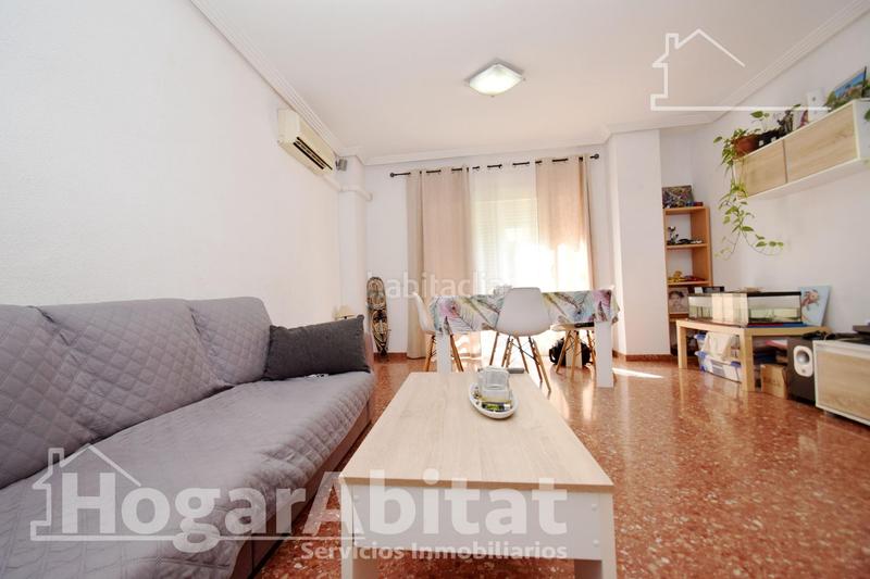 Foto 1e7ebabd-ada7-4c40-8952-e5d241b95e05. Piso amplio, muy luminoso y exterior con garaje y balcón en Aldaia