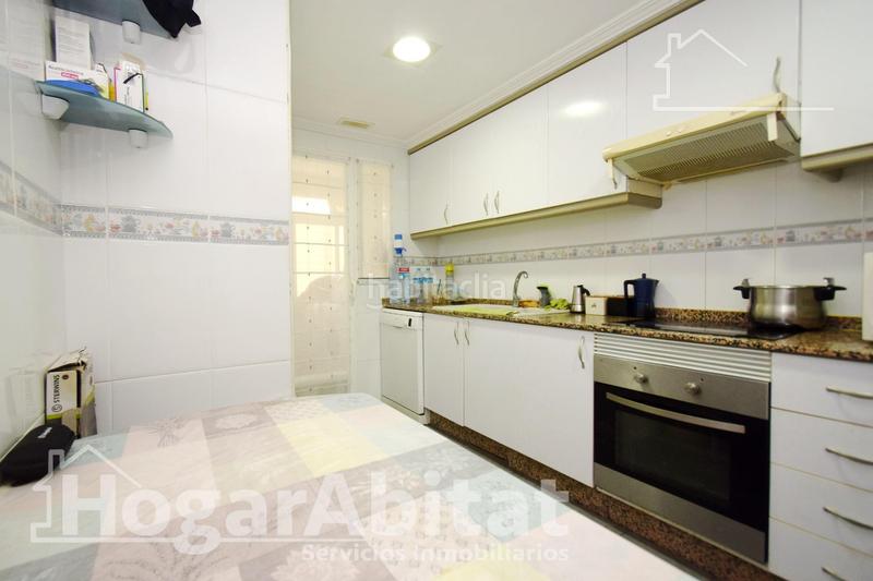 Foto 29fb6844-f23f-490f-ac59-53143a4fe857. Piso amplio, muy luminoso y exterior con garaje y balcón en Aldaia