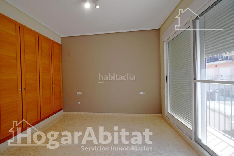 Foto 4ca891ff-4578-473d-8646-a2c4040c3ecc. Casa adosada adosado espectacular, amplio y luminoso con tres terrazas, en el centro en Moncada