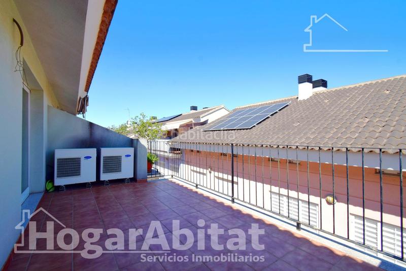 Foto 70c9d305-d697-4948-861d-8f8618dab923. Casa adosada adosado espectacular, amplio y luminoso con tres terrazas, en el centro en Moncada