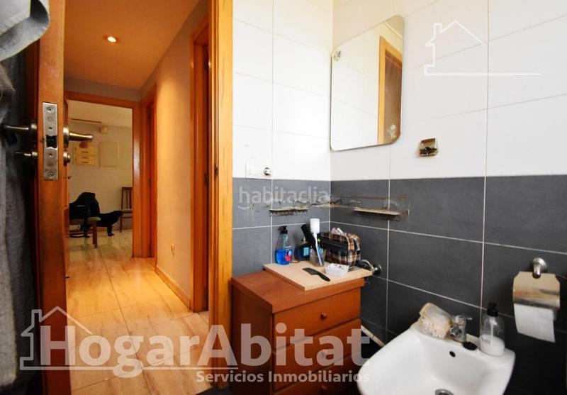 Foto c825bb1d-e557-4534-aa3e-791bb42332f9. Piso vistas a las montañas! ático acogedor, esquinero y económico con garaje y terraza en Villalonga