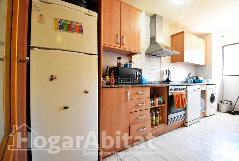 Foto e0d074e2-3a27-4300-938a-0f56975cd14e. Piso vistas a las montañas! ático acogedor, esquinero y económico con garaje y terraza en Villalonga
