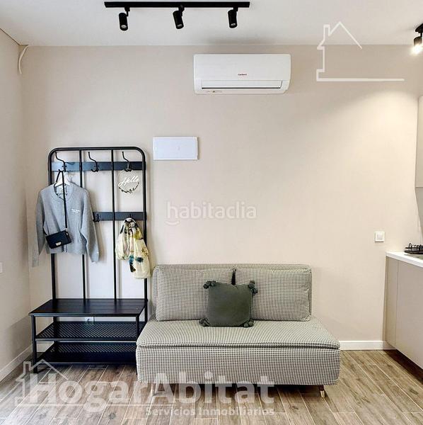 Foto e8aee8fa-a398-4573-bbaa-d7fe6656c27a. Piso totalmente reformado! acogedor, impecable y luminoso en Valencia