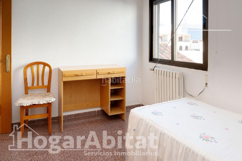 Foto 0ad1866f-dad0-45d7-b63d-a27f73a469ff. Casa amb aparcament a Coves de Vinromà (les)